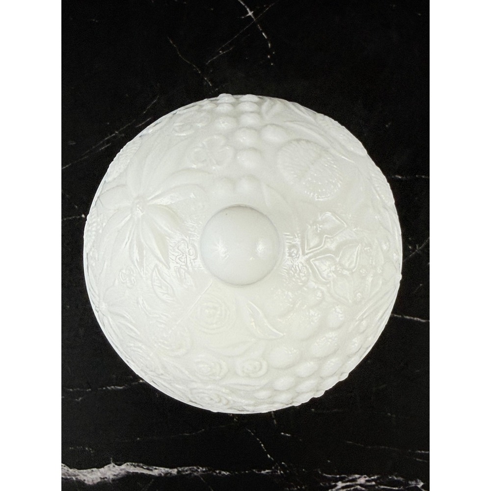 VTG 1960s Avon White Milk Glass Lidded Egg Pedestal Candy Dish 6in MINT! - Picture 4 of 10
